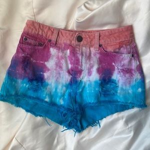 BDG high rise cheeky Shorts Urban Outfitters size 27 🌈